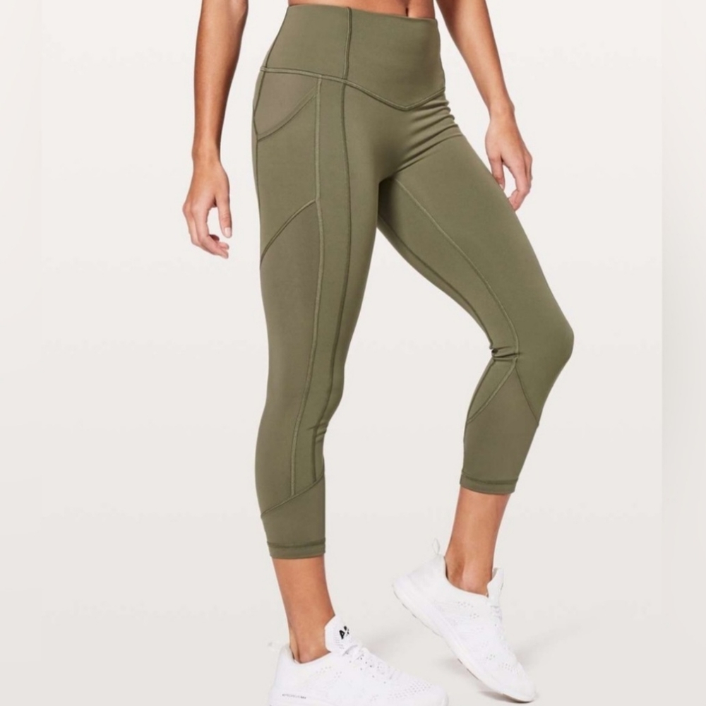 Lululemon All The Right Placea Crop II 23"